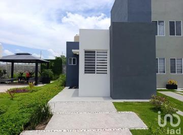 Casa · 44m² · 2 Recámaras · 1 Estacionamiento · Casa en Venta en Tejeria Veracruz de un Nivel