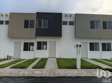 Casa · 44m² · 2 Recámaras · 1 Estacionamiento · Casa en Venta en Tejeria Veracruz de Dos Niveles