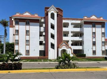 Departamento de 2 habitaciones, Mazatlán · Se Vende Departamento, Planta Baja de 2 Recamaras, Av La Marina.