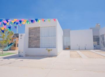 Casa · 62m² · 3 Recámaras · 1 Estacionamiento · Casa en Venta en Soledad de Graciano Sánchez