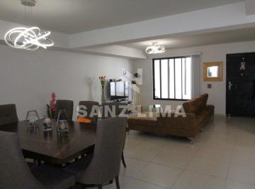 Casa de 3 habitaciones, Celaya · La Reserva. Magnifica Casa con Amplio Terreno Excedente, 3 Recamaras.