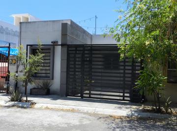 Casa de 3 habitaciones, Apodaca · Casa en Venta en Fuentes de Santa Lucia
