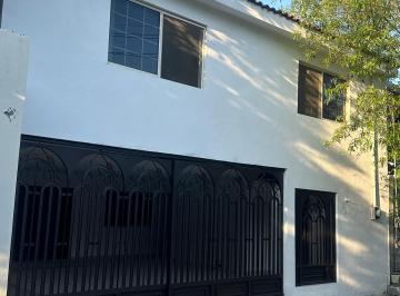 Casa 251m² Venta Jardines de La Silla · Casa Muy Amplia en Venta Jardines de La Silla