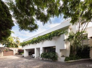 Casa de 3 habitaciones, Cuernavaca · Casa en Venta en Acapantzingo