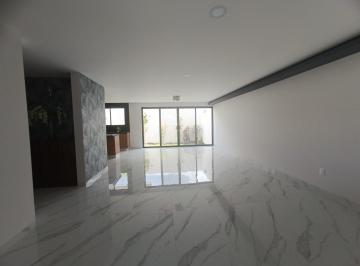 Casa · 355m² · 3 Recámaras · Casa Dentro de Parque Colima