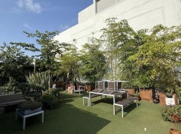 e2a2c4cd3e50fac779641317ea58fcbf49411291879c7bcd55a621df89b8e330 · Penthouse de Dos Pisos con Increible Terraza en Venta