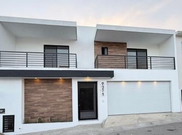 Casa de 4 habitaciones, Tijuana · ¡Casa en Venta en Real del Mar Tijuana, B. C! con Hermoso Patio.