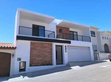 Casa de 4 habitaciones, Tijuana · ¡Casa en Venta en Real del Mar Tijuana, B. C! con Hermoso Patio.