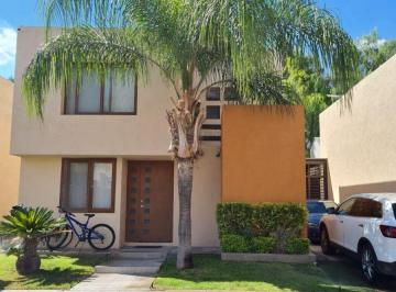 Casa · 145m² · 3 Recámaras · 3 Estacionamientos - Lumina Inmobiliaria · Casa con 180 m² de Terreno y 3 Recámaras en Venta en Puerta Real