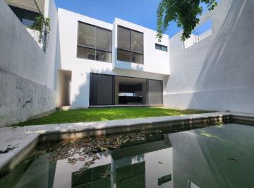 Casa · 180m² · 3 Recámaras · 2 Estacionamientos · Casa en Privada en Centro Jiutepec Jiutepec - Maz - 2433 - Cp