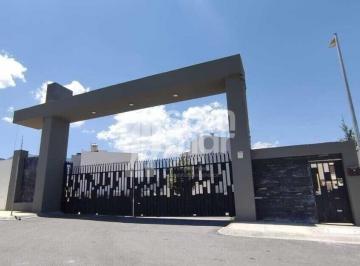 Casa de 3 habitaciones, Saltillo · Estrena Casa con Roof Garden en Fraccionamiento Cordillera