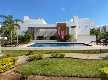 Casa en condominio · 152m² · 3 Recámaras · 2 Estacionamientos · Casa en Condominio en Ciudad de Cancún