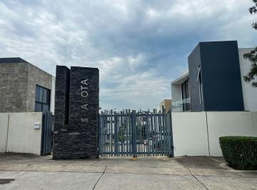 Casa 99m² Venta Madeiras · Casa en Venta en Fraccionamiento Madeiras, Valle Imperial Zapopan