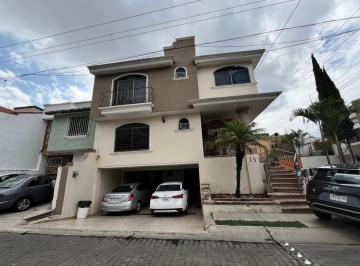 Casa de 5 habitaciones, Zapopan · Casa en Venta en Residencial Plaza Guadalupe - Coto La Castilla 809