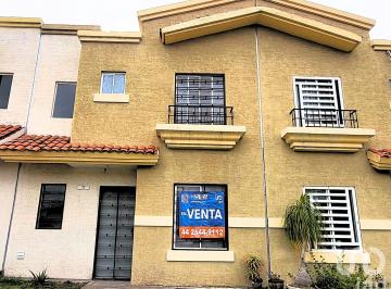 Casa · 100m² · 3 Recámaras · 2 Estacionamientos · Casa en Venta Precio de Oportunidad en Ciudad del Sol, Querétaro