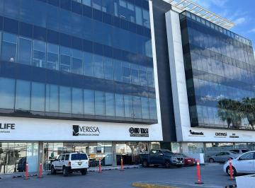 Local comercial · 162m² · Venta y Renta Local Comercial en Obispado