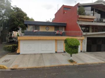 Casa de 4 habitaciones, Coyoacán · Venta de Casa en Paseos de Taxqueña, Coyoacan, Cdmx.