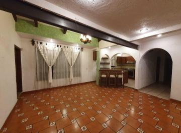 Casa de 5 habitaciones, Coyoacán · Casa en Venta en Pedregal Santo Domingo