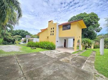 Casa de 4 habitaciones, Fortín · Casa en Venta 567 m² de Terreno Amplio Jardín 4 Recamaras Residencial Privado Fortin