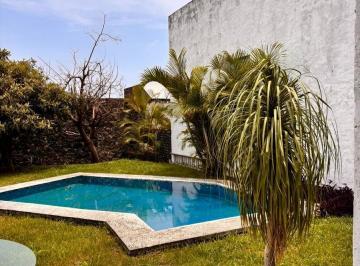 Casa en condominio de 3 habitaciones, Cuernavaca · Casa en Villas del Lago en Renta