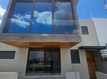 Casa de 4 habitaciones, León · Casa en Venta en Fraccionamiento Bosques del Refugio