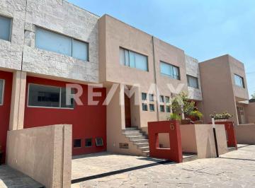 Casa · 211m² · 3 Recámaras · 2 Estacionamientos · Casa en Venta San Pedro Mártir - (4)