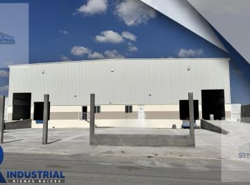 Bodega comercial · 2100m² · 10 Estacionamientos · Bodega en Renta en Apodaca
