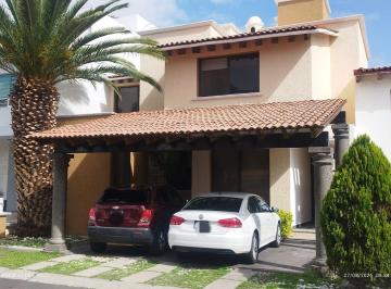 Casa en condominio de 4 habitaciones, Querétaro · Casa en Venta Claustros Centro Sur Querétaro