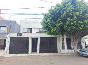 Casa de 3 habitaciones, Querétaro · Casa en Venta en Jardines de La Hacienda