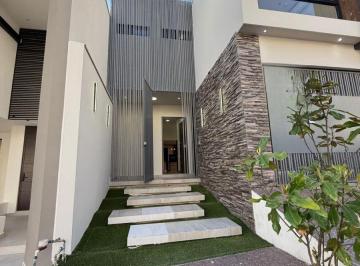 Casa de 3 habitaciones, Monterrey · Casa Nueva de Lujo en El Uro Carretera Nacional