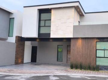 Casa de 4 habitaciones, Saltillo · Se Renta Hermosa Casa Nueva y Equipada Al Norte de Saltillo