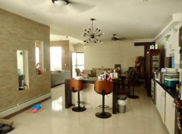 Casa · 277m² · 3 Recámaras · 2 Estacionamientos · Casa en Venta E N Hábita I, Norte Saltillo