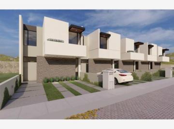 Casa · 156m² · 3 Recámaras · 2 Estacionamientos · Casa en Venta