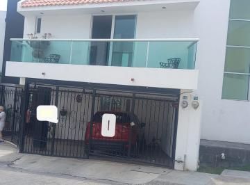 Casa · 216m² · 3 Recámaras · 2 Estacionamientos · Casa en Venta en Rinconada de Los Andes