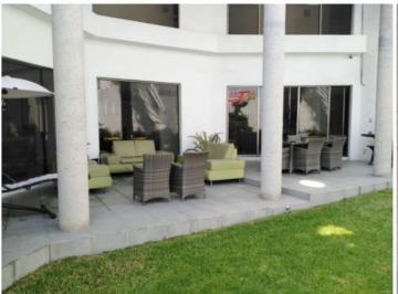 Casa · 650m² · 4 Recámaras · 4 Estacionamientos · Casa en Venta en Montes Kelut