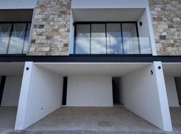 9db7ca04e69c3c0bcaf1385b9778cea7ac8b3271acc8090236fa4011de4198ad · En Venta Townhouse de 2 Habitaciones en Cholul.