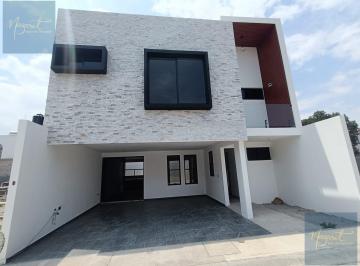 Casa · 150m² · 3 Recámaras · 2 Estacionamientos · Casa en Residencial | 3 Recamaras Amplias | a 8 Min de Apizaco