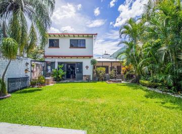Casa de 5 habitaciones, Jiutepec · Casa con Jardín y Jacuzzi en Resid. Las Fincas!, a 8 Min del Centro de Jiutepec