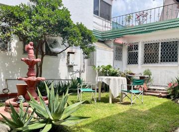 Casa de 6 habitaciones, Cuernavaca · Casa con 306 m² de Terreno, 6 Recámaras en Venta en Lomas de Cortés, Cuernavaca