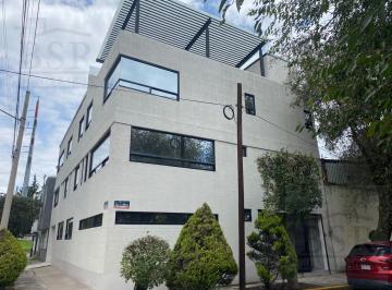 Oficina · 2 Estacionamientos · Edificio en Renta - Coworking
