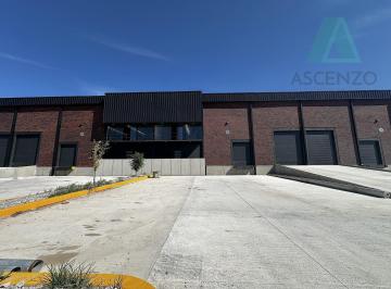 Bodega comercial · 499m² · 6 Estacionamientos · Renta de Bodega Industrial por Carr. a Cd. Cuahútemoc, Armmal