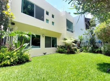 Casa · 179m² · 3 Recámaras · 2 Estacionamientos · Venta Casa Junto Al Río, Temixco - V377