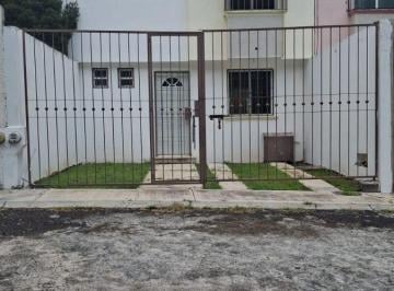 Casa de 3 habitaciones, Morelia · Casa en Venta Fracc. Lomas