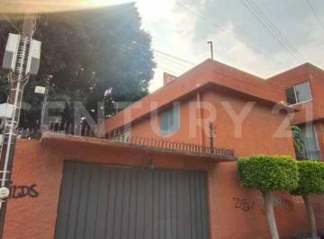 Casa · 651m² · 5 Recámaras · 5 Estacionamientos · Casa en Venta en La Concepción Coyoacán Cdmx