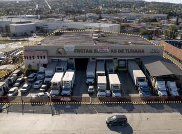 Bodega comercial , Tijuana · Bodega en Renta en Tijuana 2,636 m² Cuartos Fríos, Oficinas, 9 Andenes