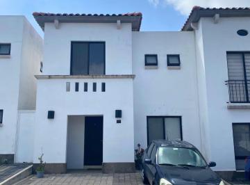7c757e7852f24ab76ba407c96169b52df49e15839eefc6e46e99b91b64f5de0f · Casa en Venta en Fracc. El Condado, Corregidora Qro.