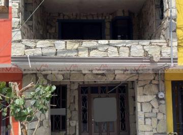 Casa · 140m² · 3 Recámaras · 1 Estacionamiento · Casa en Venta en Mirador de Las Mitras