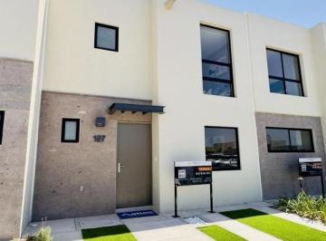 Casa en condominio de 3 habitaciones, Querétaro · Vendo Casa en Sonterra! 204