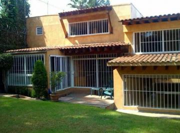 Casa · 3 Recámaras · 4 Estacionamientos · Casa - Lomas de Tecamachalco