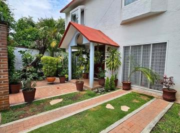 Casa · 250m² · 4 Recámaras · 2 Estacionamientos · Casa en Las Fincas